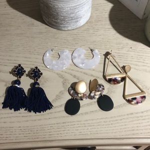 4 pairs of earrings.